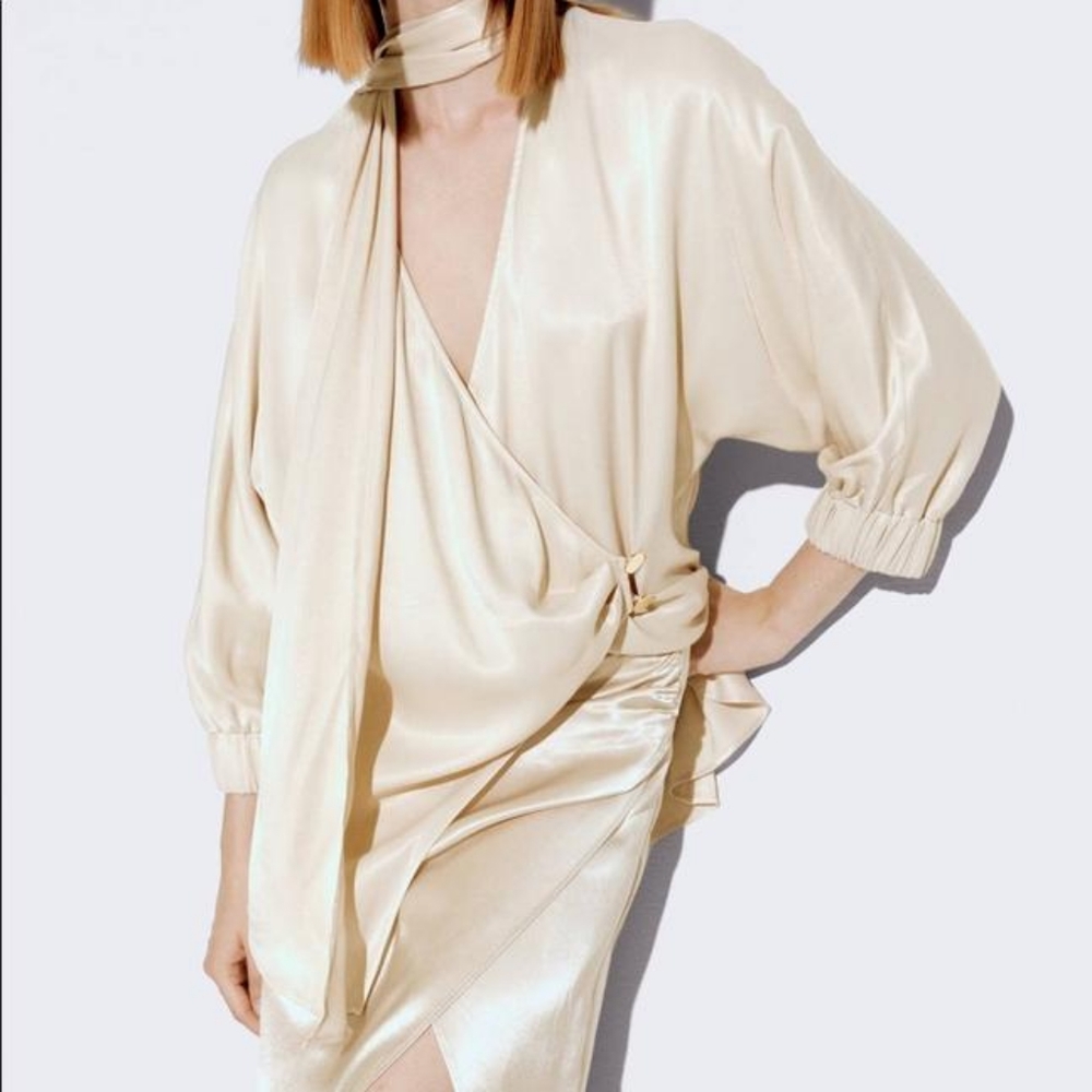 NWT. Zara satin effect tunic top.